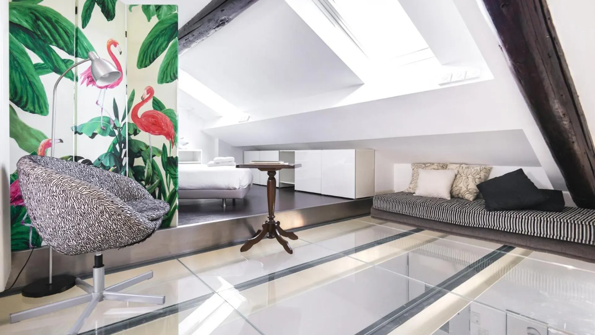 Easylife - Spazioso Appartamento In Porta Romana Милан 0*,